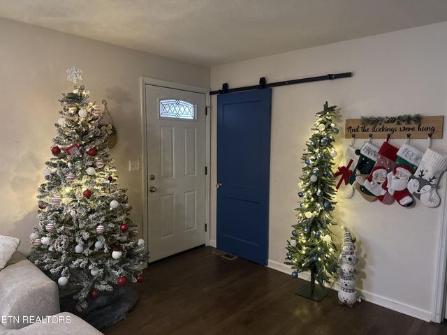 618 Pennsylvania Ave, Oak Ridge, TN 37830