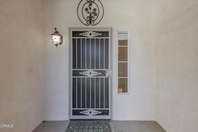 9817 Cinderella Avenue, Bakersfield, CA 93311