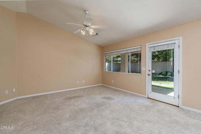 9817 Cinderella Avenue, Bakersfield, CA 93311