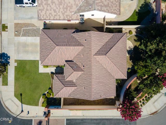 9817 Cinderella Avenue, Bakersfield, CA 93311