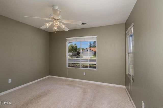 9817 Cinderella Avenue, Bakersfield, CA 93311