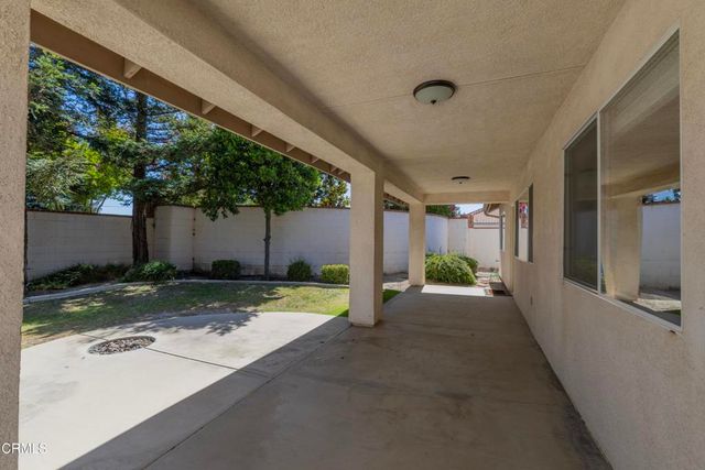 9817 Cinderella Avenue, Bakersfield, CA 93311