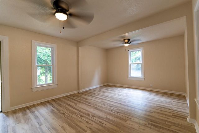 237 Waverly PLACE, Waukesha, WI 53186