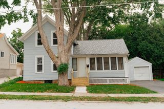 237 Waverly PLACE, Waukesha, WI 53186