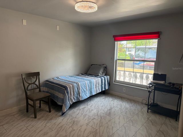 711 S EMORY AVENUE, Kissimmee, FL 34741