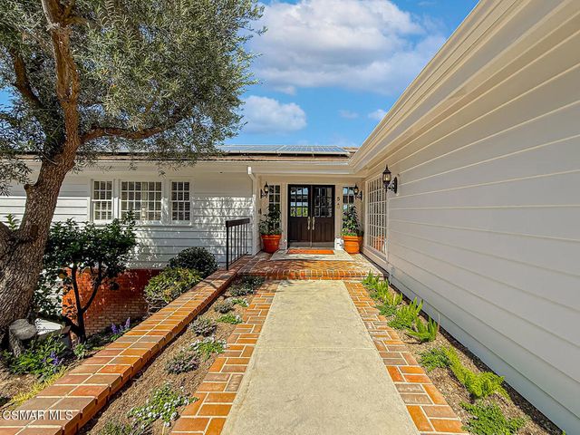 5 Concho Lane, Bell Canyon, CA 91307