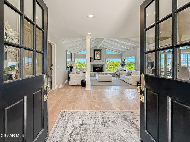 5 Concho Lane, Bell Canyon, CA 91307