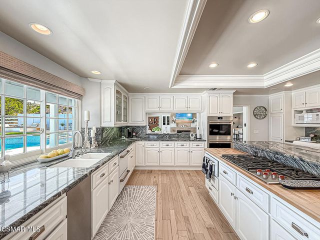 5 Concho Lane, Bell Canyon, CA 91307