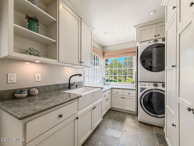 5 Concho Lane, Bell Canyon, CA 91307