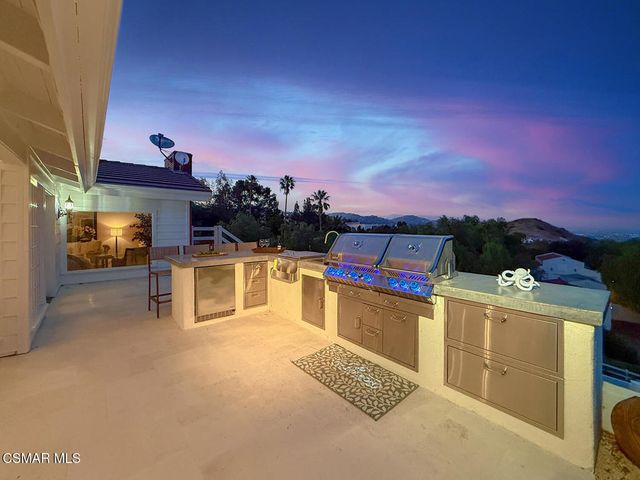 5 Concho Lane, Bell Canyon, CA 91307