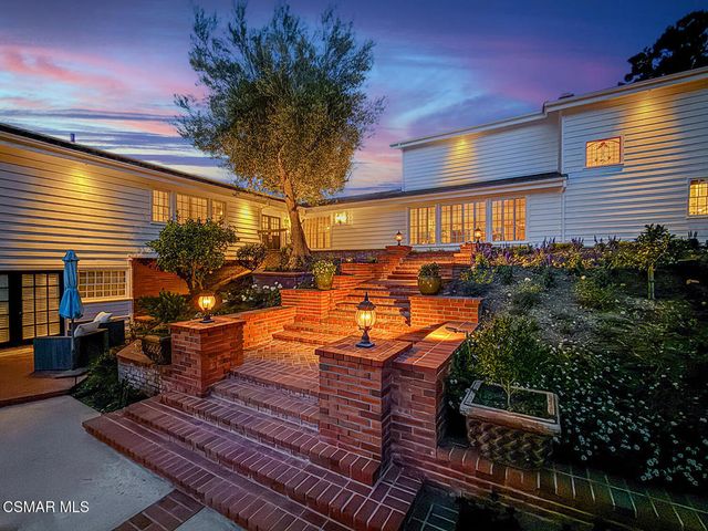 5 Concho Lane, Bell Canyon, CA 91307