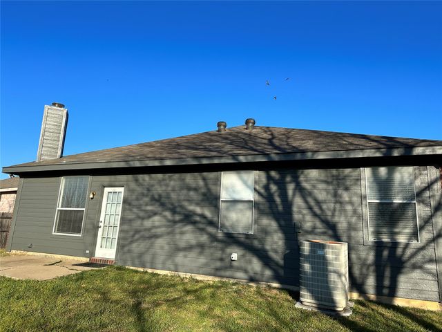4412 Park Creek Court, Fort Worth, TX 76137