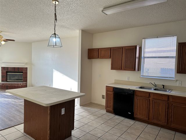 4412 Park Creek Court, Fort Worth, TX 76137