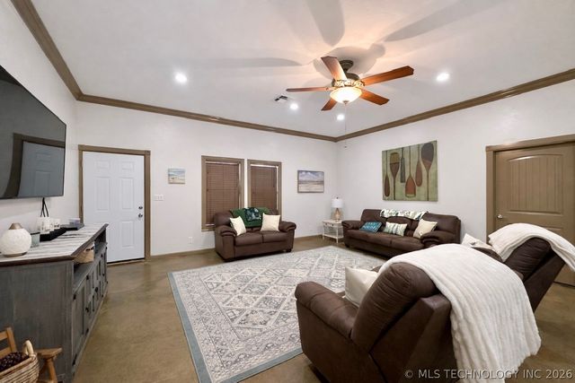 12393 Waynes Place, Kingston, OK 73439