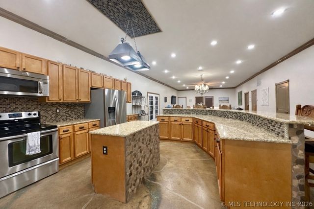 12393 Waynes Place, Kingston, OK 73439