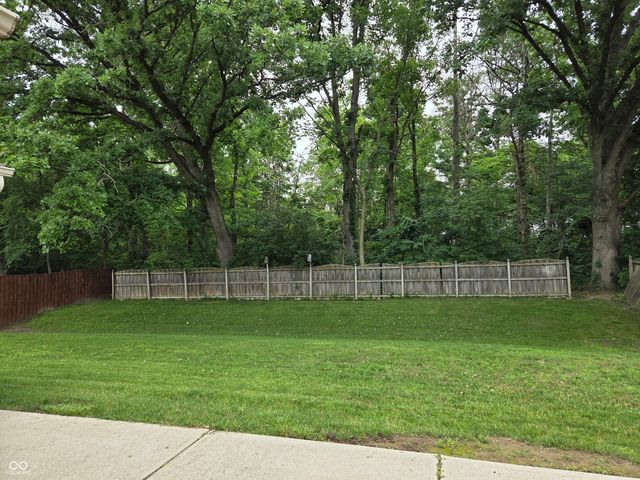 7440 Oakview Drive, Avon, IN 46123