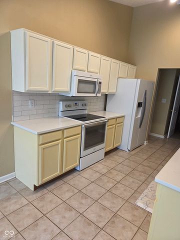 7440 Oakview Drive, Avon, IN 46123