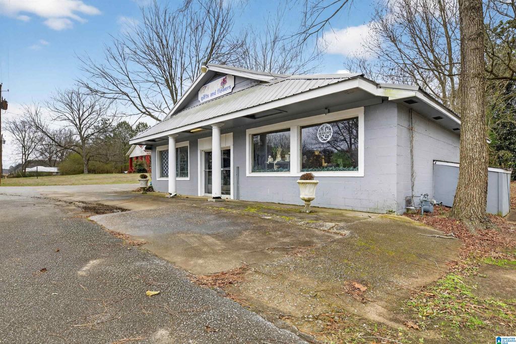 4845 EULATON ROAD, Anniston, AL 36201