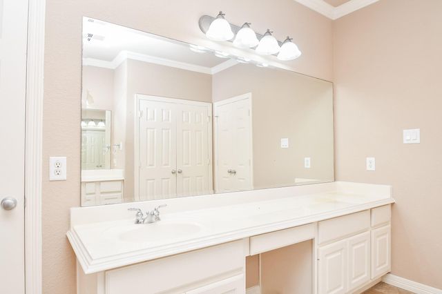 3202 Holly Meadow Drive, Houston, TX 77042