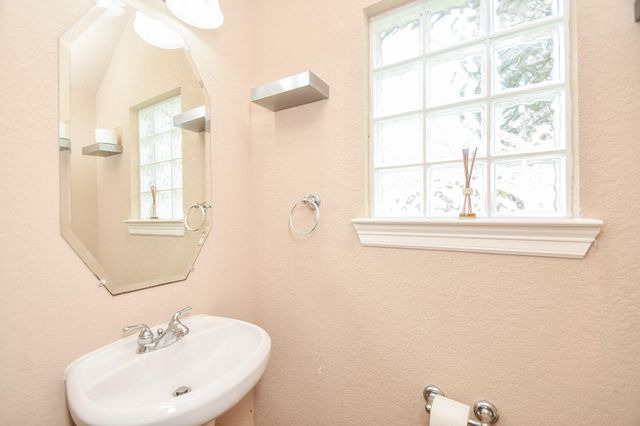 3202 Holly Meadow Drive, Houston, TX 77042