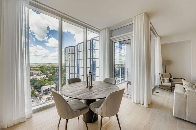 313 W 17th ST 1404, Austin, TX 78701