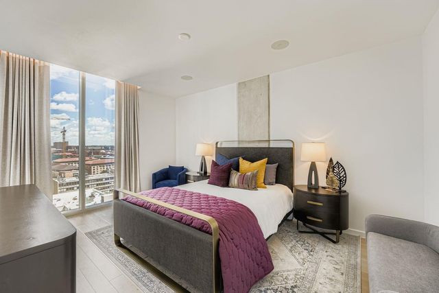 313 W 17th ST 1404, Austin, TX 78701