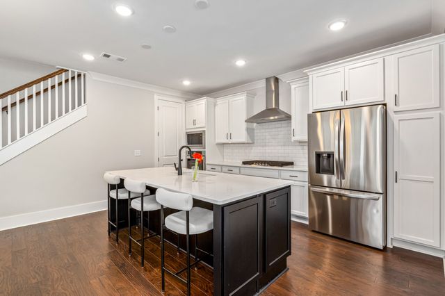 2067 Braidwood Ln, Franklin, TN 37064
