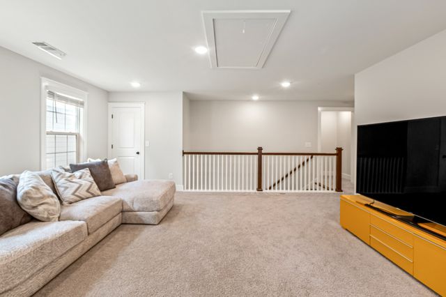 2067 Braidwood Ln, Franklin, TN 37064