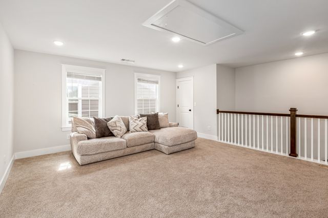 2067 Braidwood Ln, Franklin, TN 37064