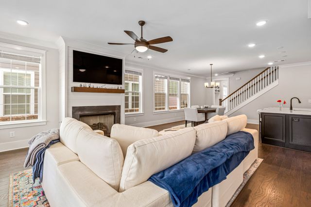 2067 Braidwood Ln, Franklin, TN 37064
