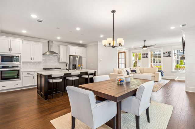 2067 Braidwood Ln, Franklin, TN 37064