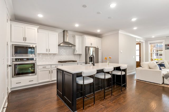 2067 Braidwood Ln, Franklin, TN 37064
