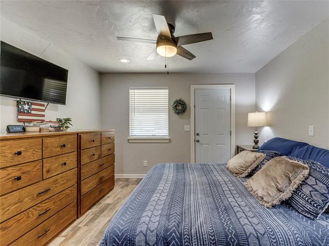 8225 NW 38th Terrace, Bethany, OK 73008