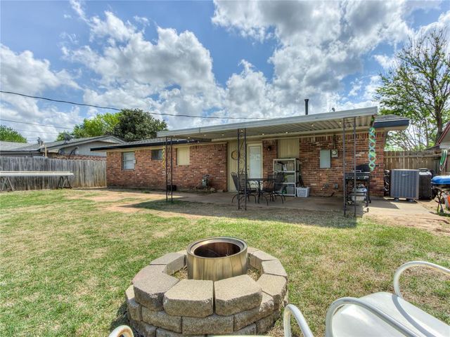 8225 NW 38th Terrace, Bethany, OK 73008
