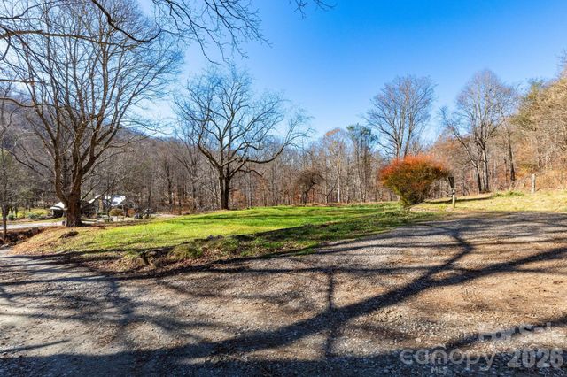 190 Blackberry Inn Road 1, Weaverville, NC 28787