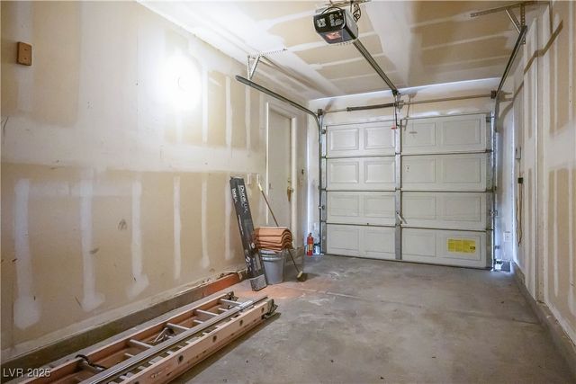 2076 Pillar Pointe Street, Las Vegas, NV 89115