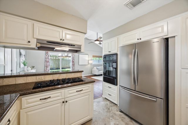 12419 Rincon Drive, Houston, TX 77077