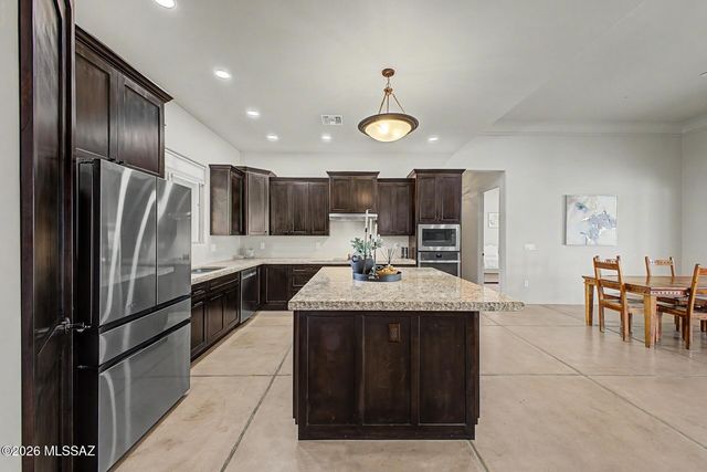 970 W Las Lomitas Road, Tucson, AZ 85704