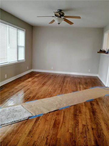 5133 N Cypress Avenue, Kansas City, MO 64119