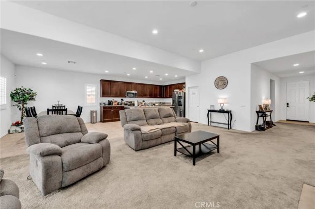 16252 Gibson Street, Victorville, CA 92394