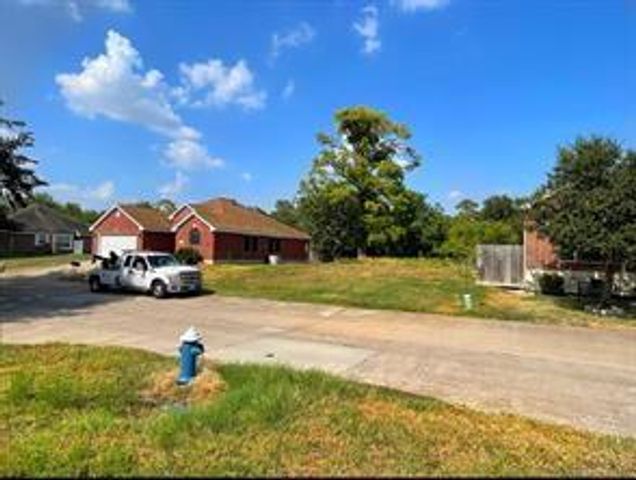 4444 Victory Drive, Houston, TX 77088