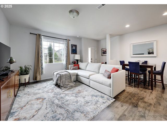 2170 Se 16TH St, Gresham, OR 97080