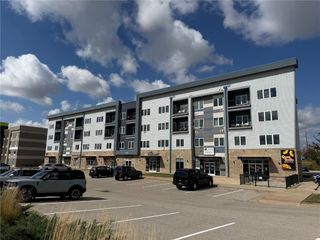 3998 Westdale Parkway SW 100, Cedar Rapids, IA 52404