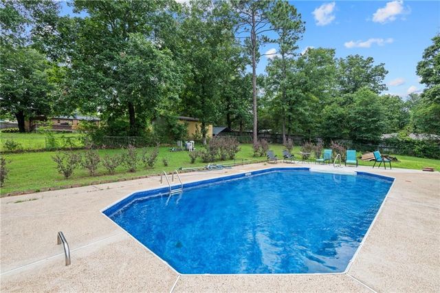 2525 Waterford Road, Semmes, AL 36575