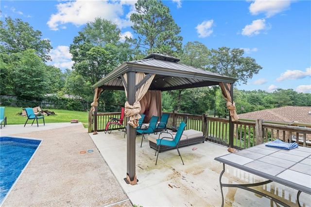 2525 Waterford Road, Semmes, AL 36575