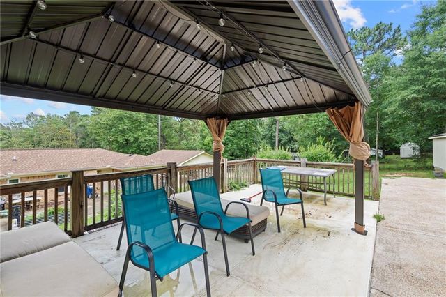 2525 Waterford Road, Semmes, AL 36575