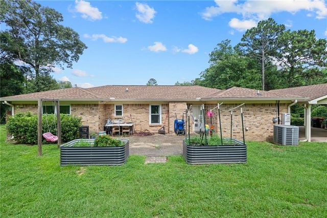 2525 Waterford Road, Semmes, AL 36575