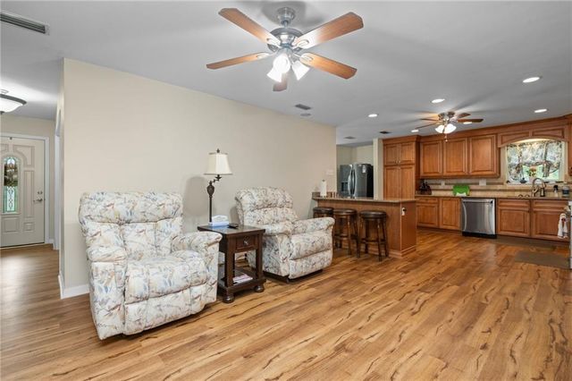 2525 Waterford Road, Semmes, AL 36575