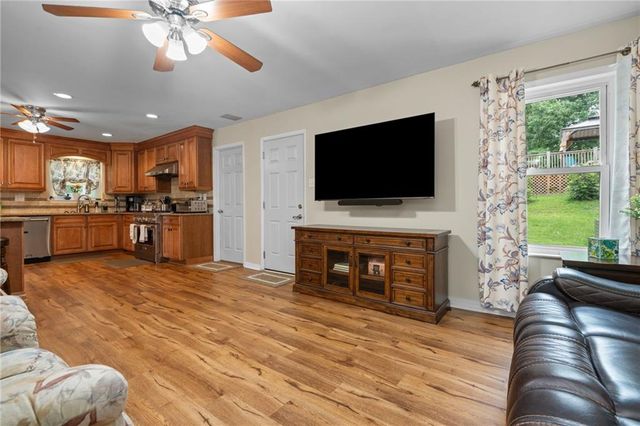 2525 Waterford Road, Semmes, AL 36575