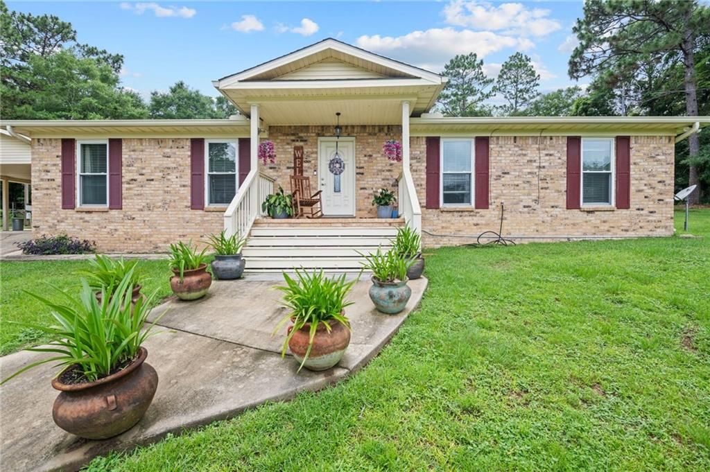 2525 Waterford Road, Semmes, AL 36575